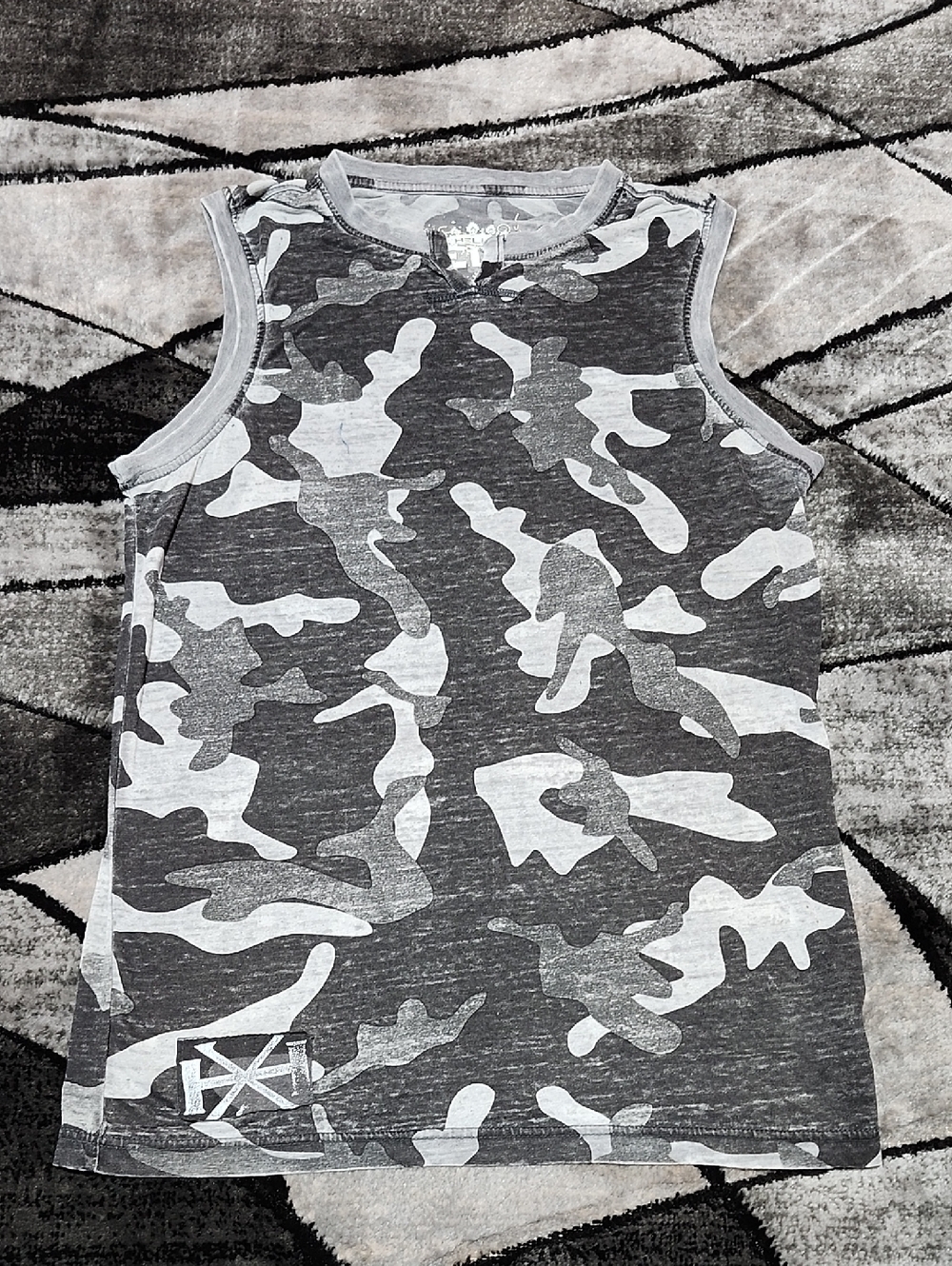 HELIX GRAY SEMI-TRANPARENT CAMOUFLAGE V-NOTCHED NECK TANK-TOP